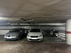 Lote de 5 plazas de Parking en el Barrio de Les Corts de Barcelona