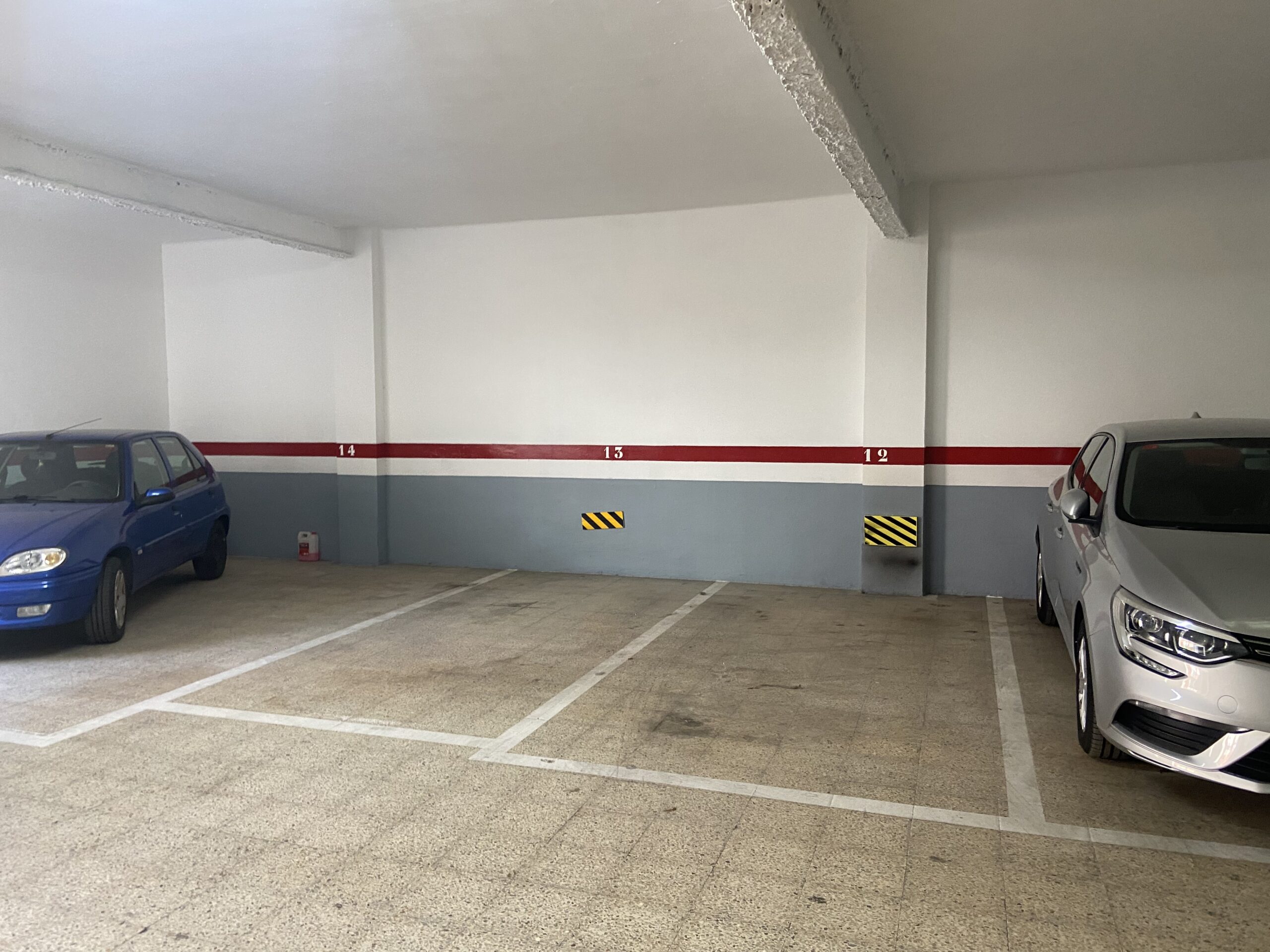 Parking completo en venta en Santa Coloma de Gramenet, Zona Riu.